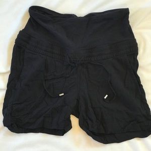 ❌❌❌❌SOLD❌❌❌❌❌❌ H&M Maternity Chino Shorts black Size 2
